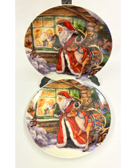 Pair of Santa Claus Saucers by Noel