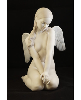 Beautiful Angel by Lladrò
