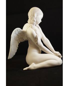 Beautiful Angel by Lladro