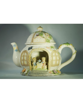Carillon Teapot with Bears