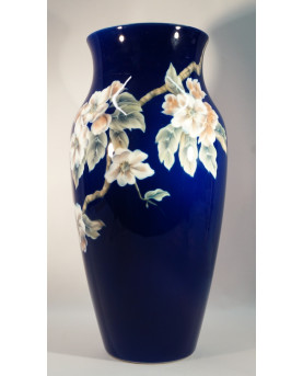 Vaso in porcellana by Royal...