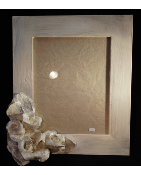 Cornice portafoto con Rose bianche in Cartapesta