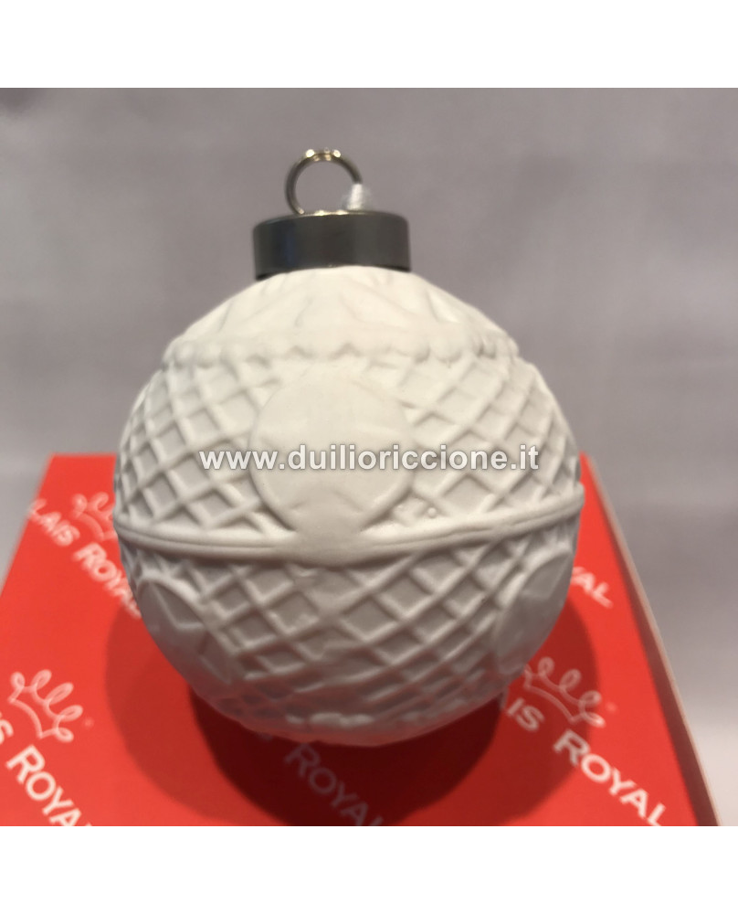 White Ball Christmas Decoration 4