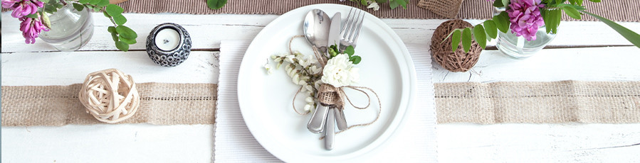 Apparecchiare una tavola con stile ed eleganza è importante per i propri ospiti.